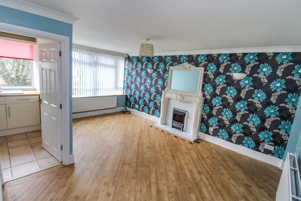 Property photo 3 of 11 Img_5597.Jpg
