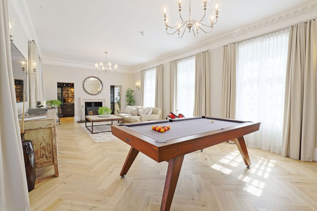 Additional image 8 of 8 bed detached house for saleChequers Green, Lymington SO41