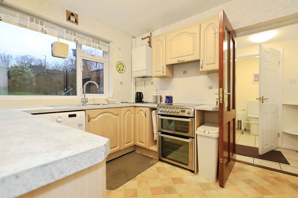 Property photo 3 of 17