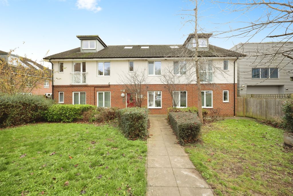 Property photo 1 of 17