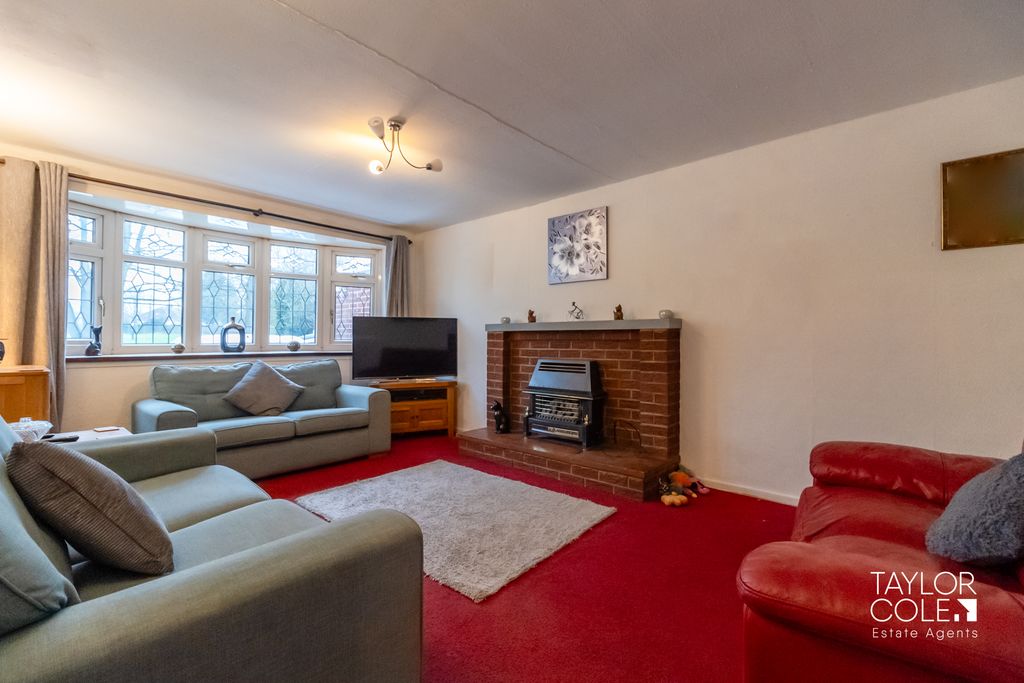 Property photo 2 of 22