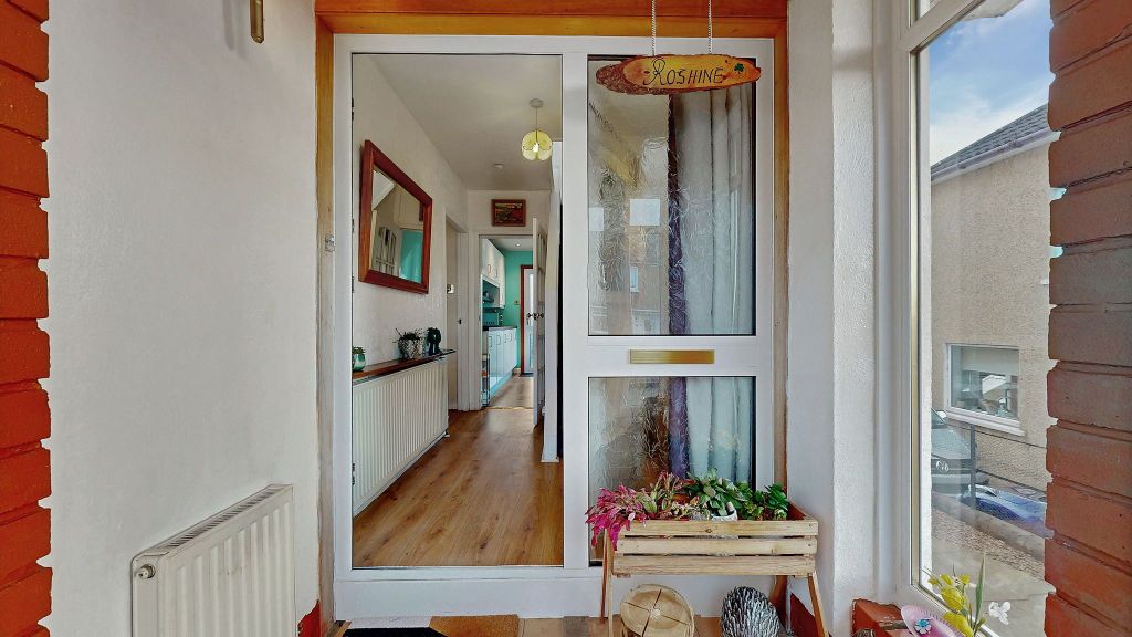 Property photo 2 of 31