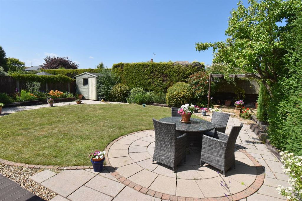 Property photo 2 of 18
