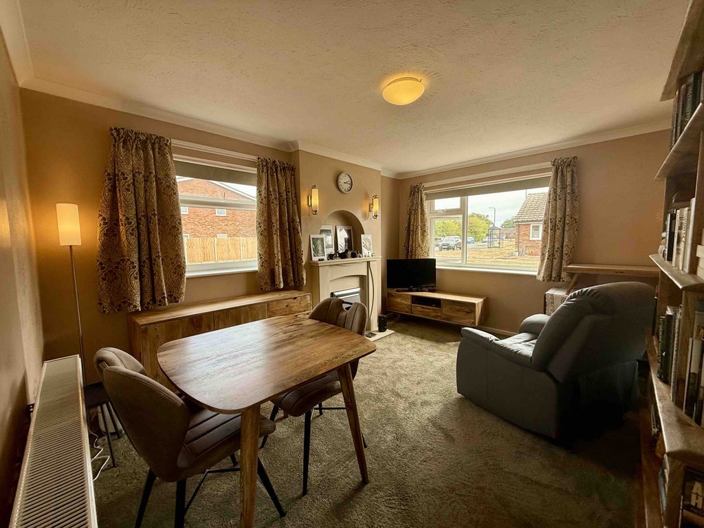 Property photo 2 of 12 Gallery