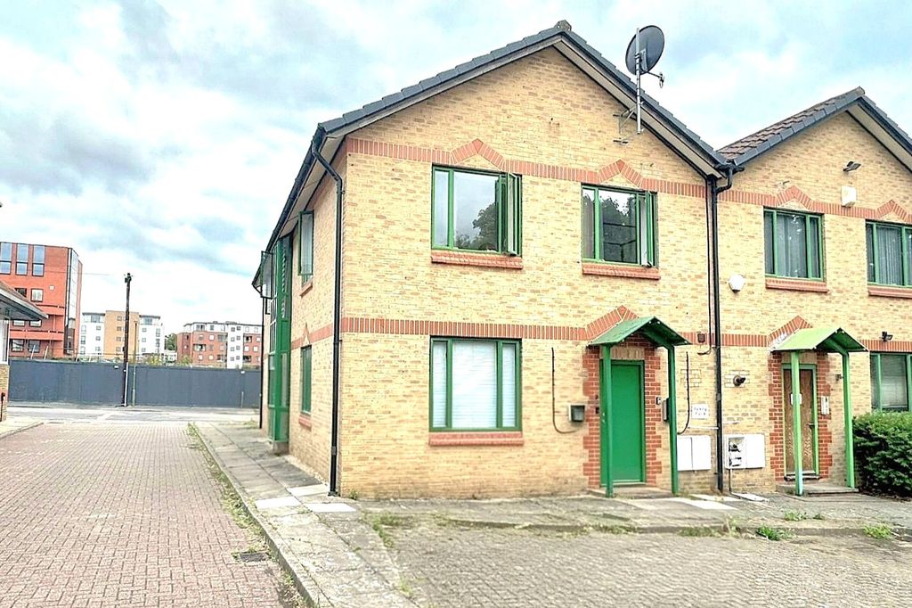 Property photo 1 of 8 Picture No. 10