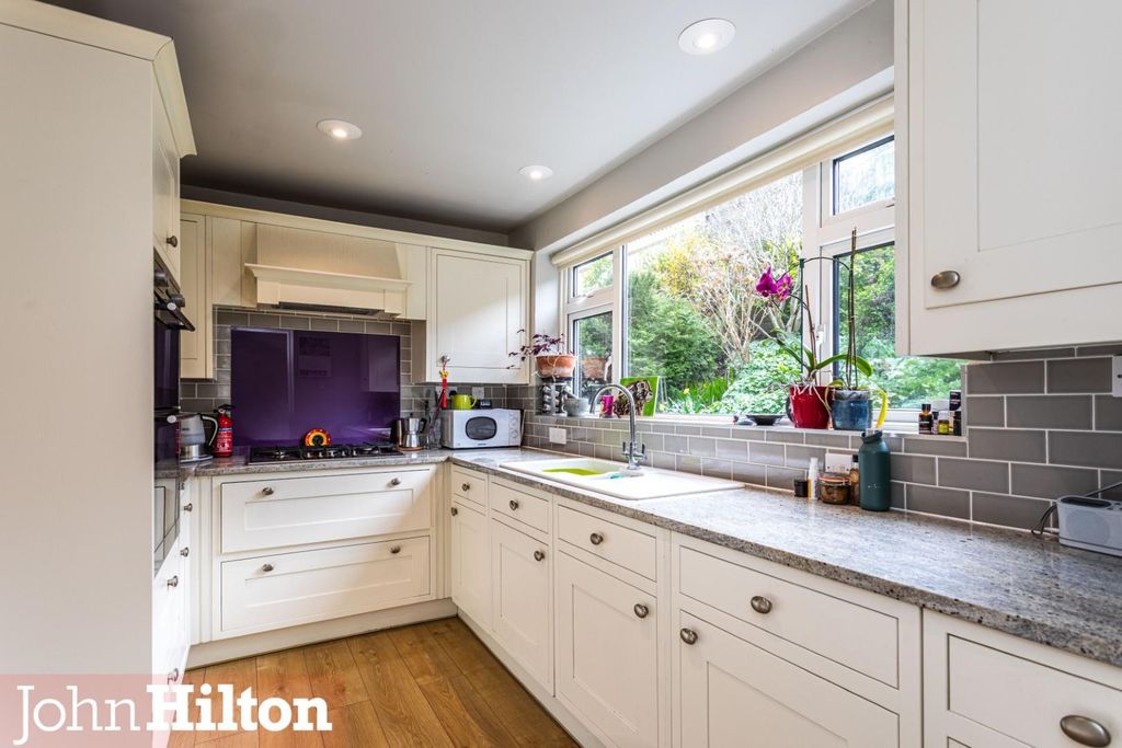 Property photo 2 of 23 Jevington Drive-32.Jpg
