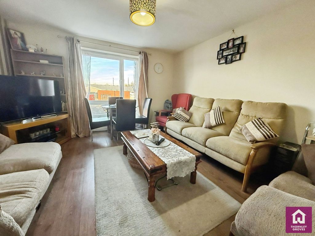 Property photo 3 of 12 Picture No. 03