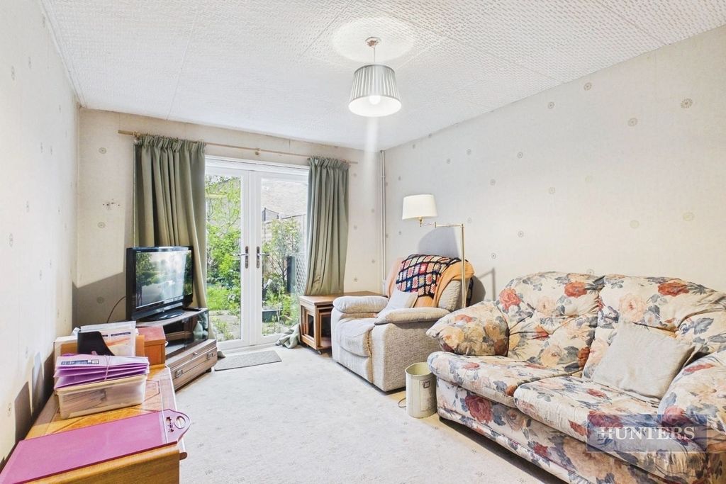 Property photo 2 of 13 Pbox-Img.Jpg