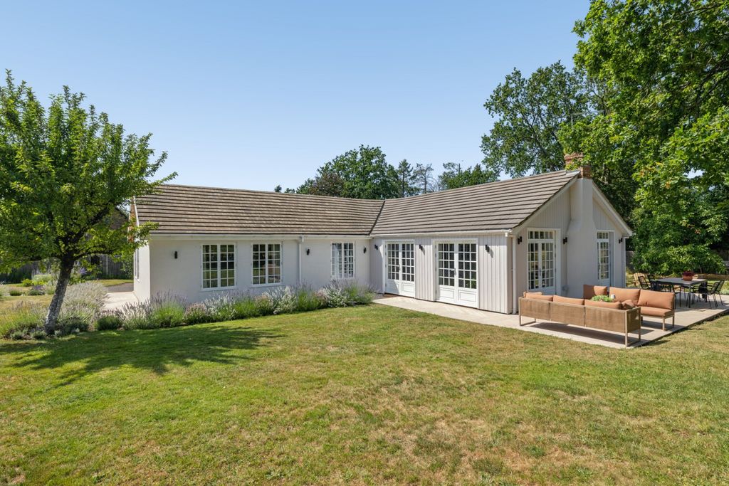 Property photo 3 of 22 Side Elevation
