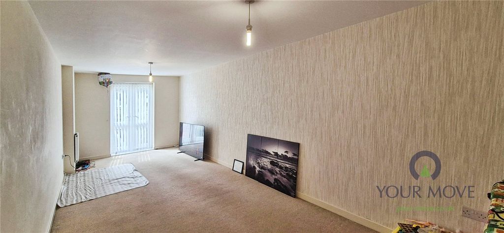 Property photo 2 of 9 Lounge