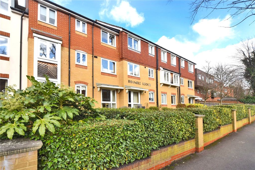 Property photo 1 of 18 Picture No. 02