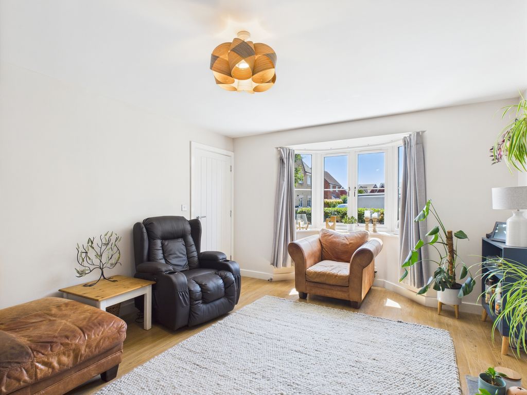 Property photo 3 of 33