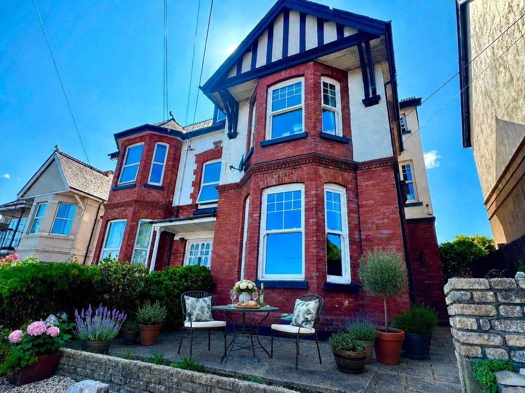Property photo 1 of 31 Picture No. 52