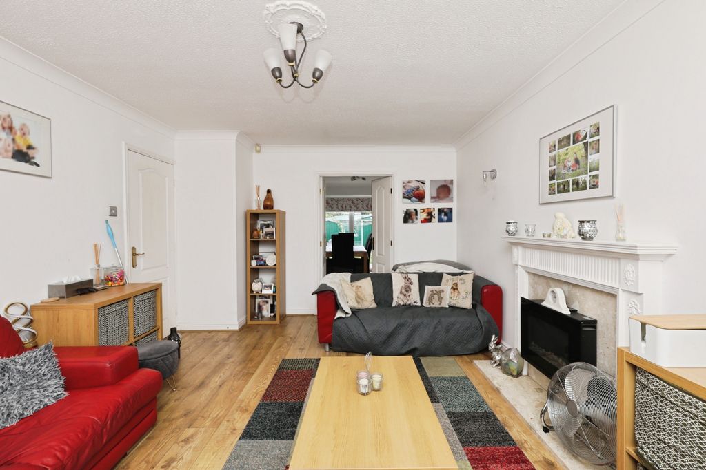Property photo 3 of 15