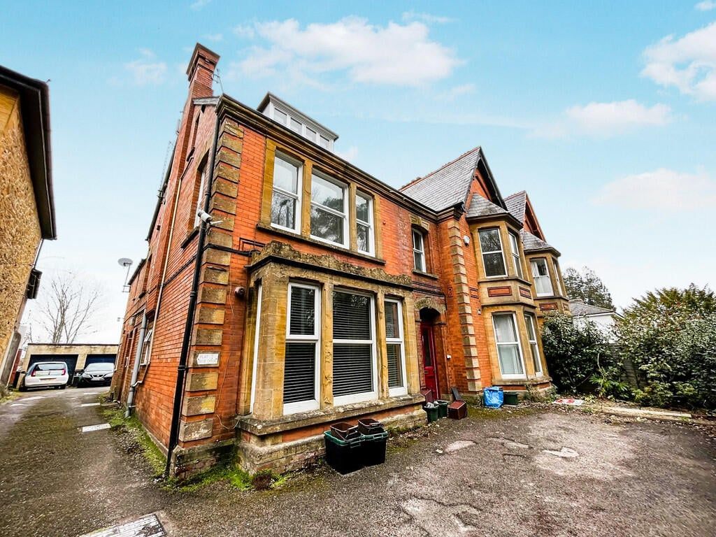 Property photo 1 of 7