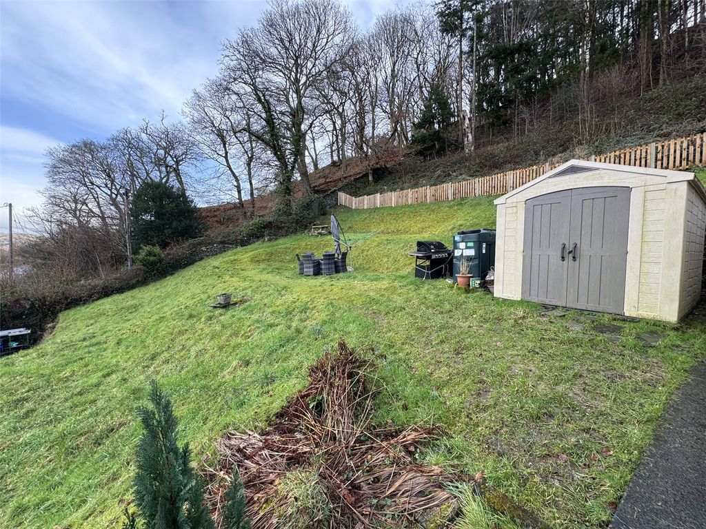 Property photo 2 of 17 Picture No. 02