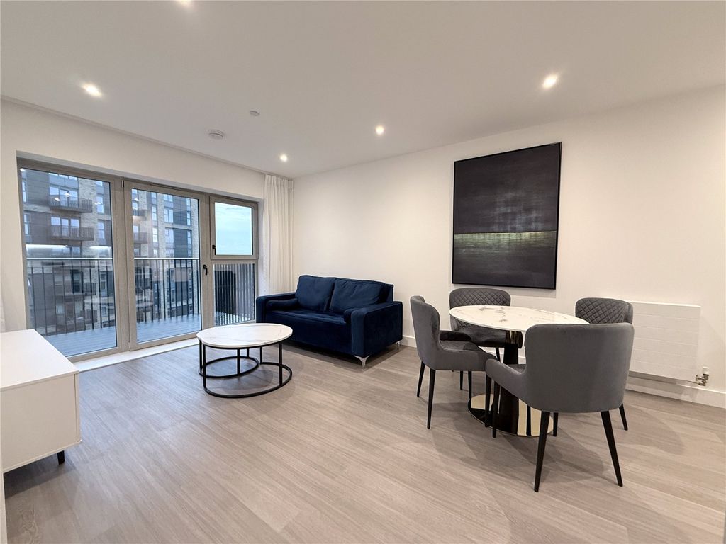 Property photo 2 of 12 Picture No. 19