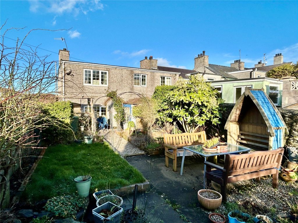 Property photo 2 of 17 Picture No. 13