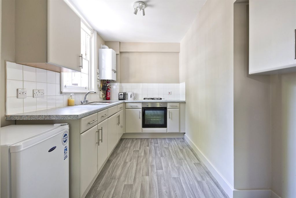 Property photo 1 of 5 (Main)