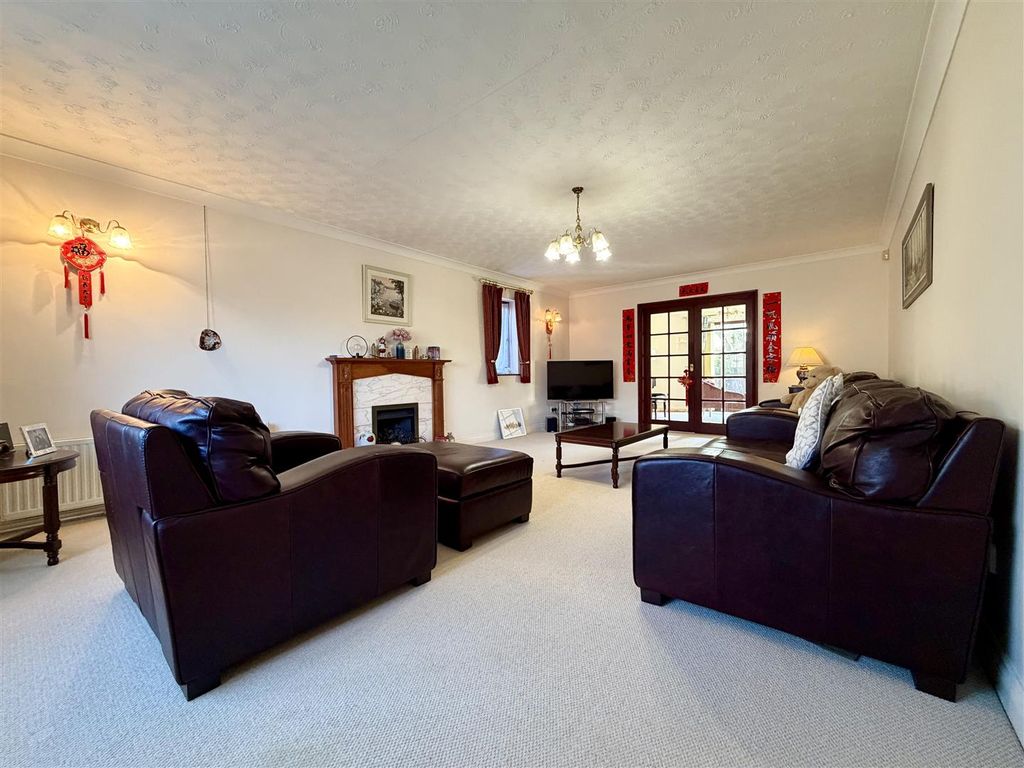 Property photo 3 of 29