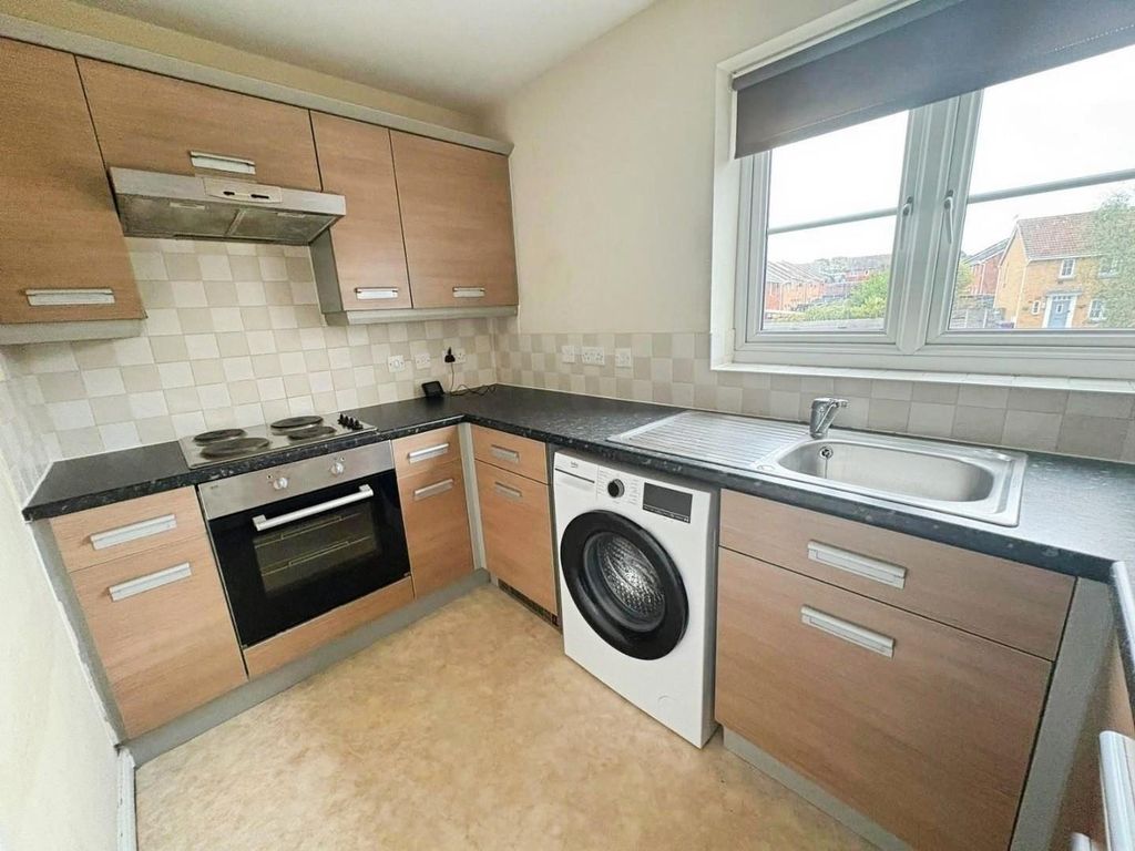 Property photo 3 of 7 Cff18d96-Img-20251003-Wa0003.Jpg