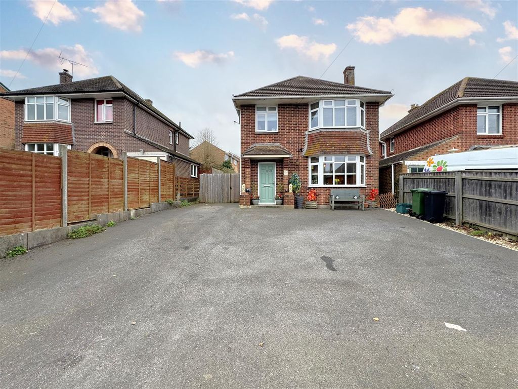 Property photo 1 of 16 1.Png