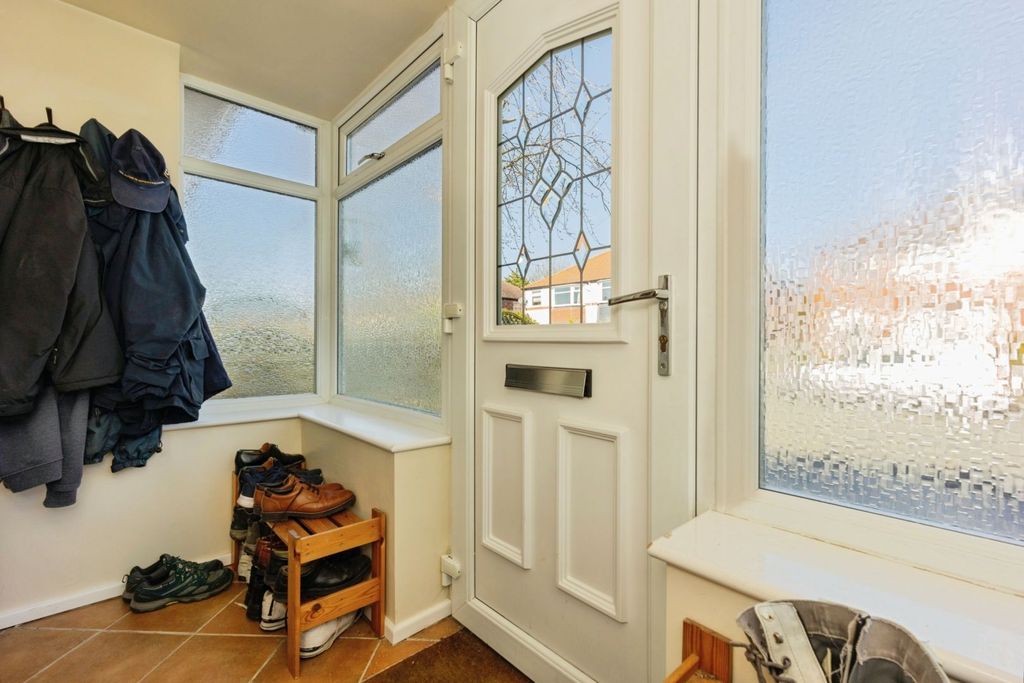 Property photo 2 of 22 Entrance Porch