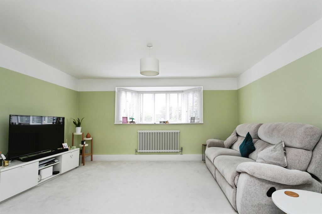 Property photo 3 of 18