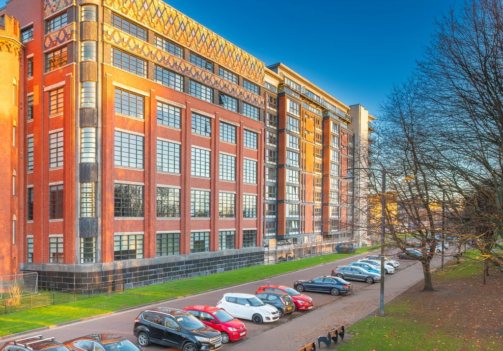 Property photo 1 of 34