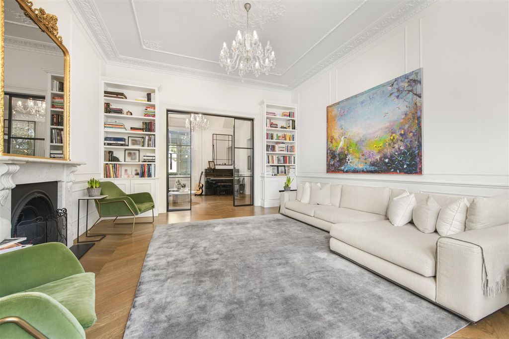 Property photo 3 of 34 Int - Rec 4.Jpg