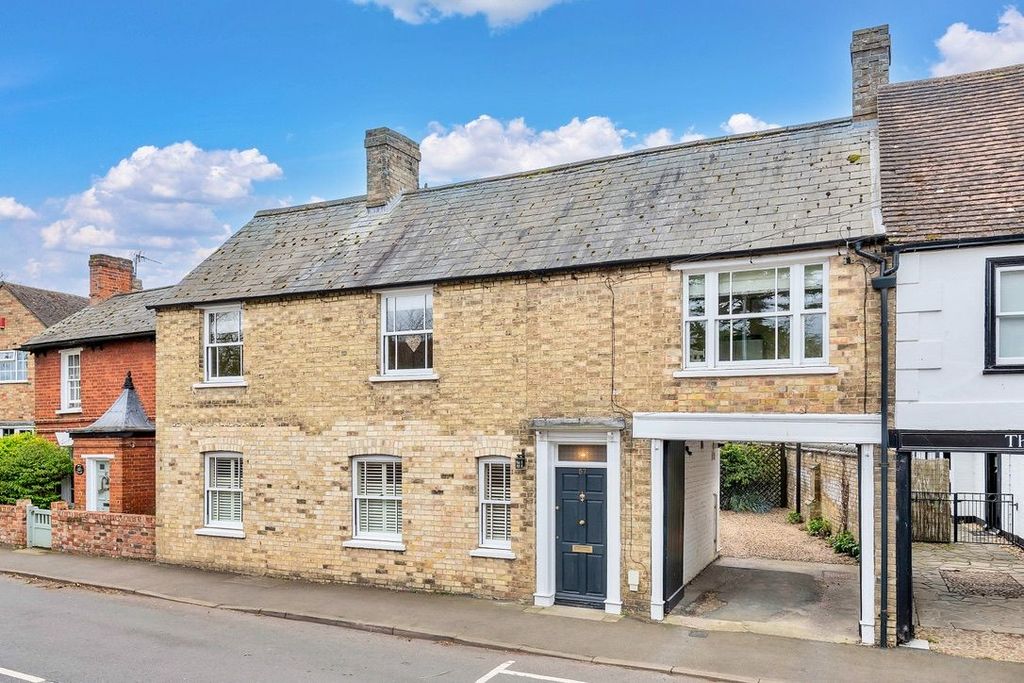 Property photo 1 of 28