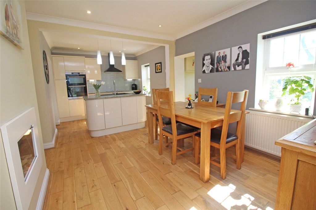 Property photo 3 of 28 Picture No. 04