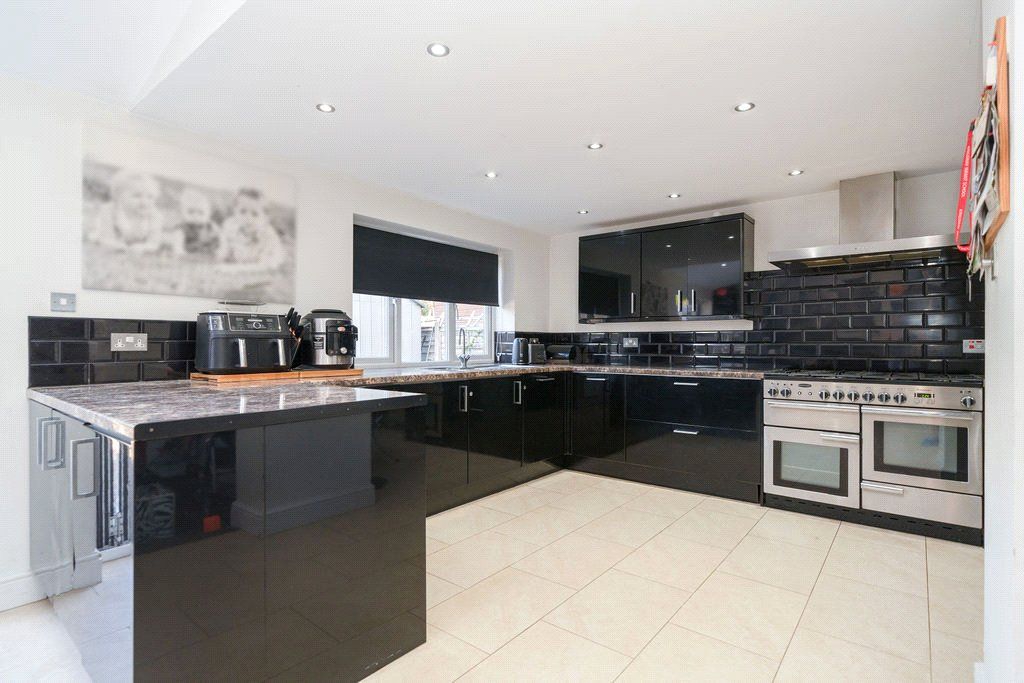 Property photo 3 of 16 Picture No. 09