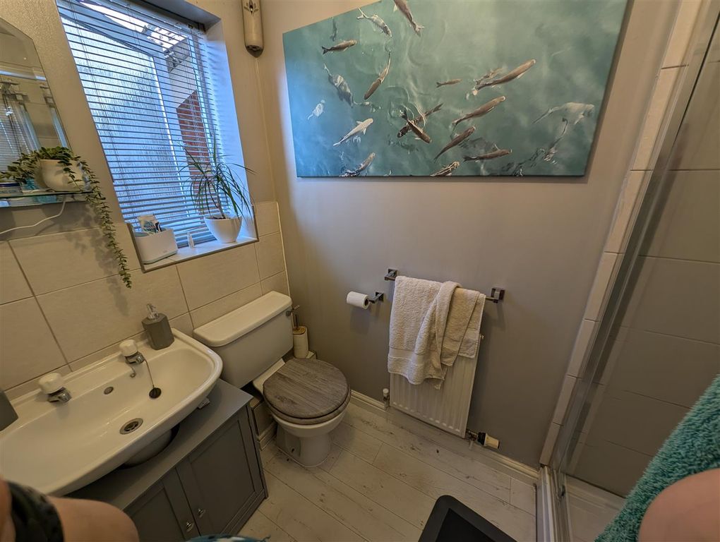 Property photo 2 of 13 Ensuite.Jpg