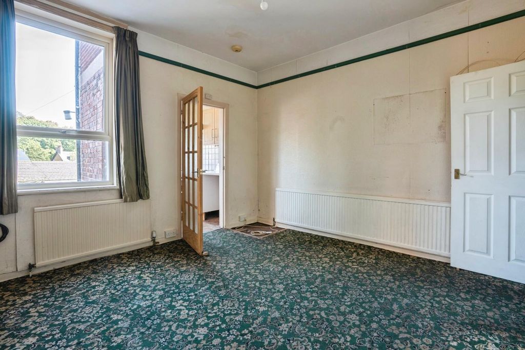 Property photo 3 of 18 Dsc09171-Hdr.Jpg