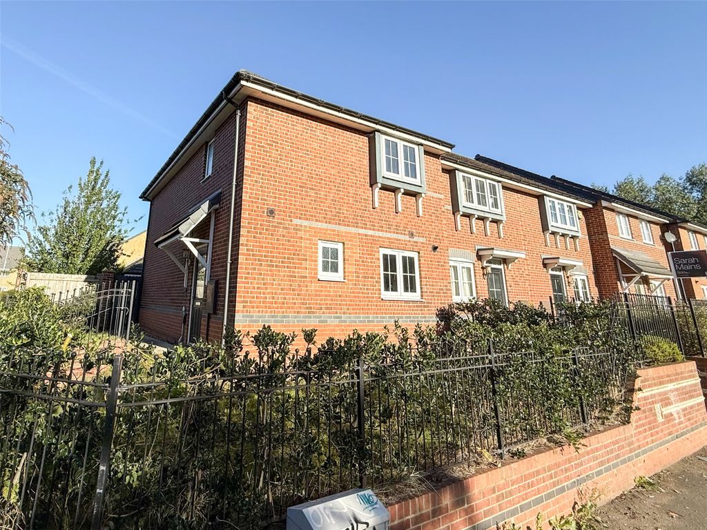 Property photo 1 of 18 External