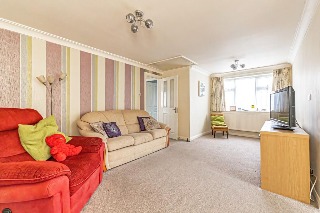 Property photo 2 of 14