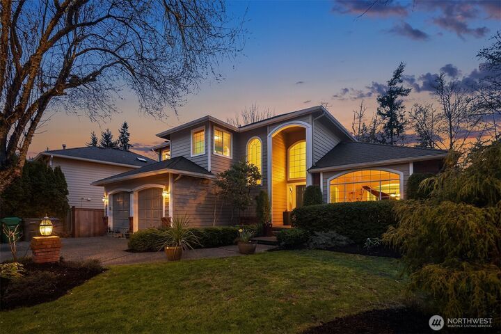 Property photo 2 of 40