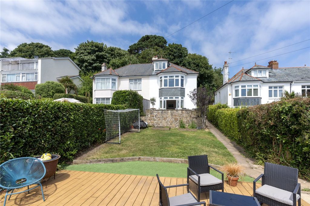 Property photo 1 of 32 Picture No. 01