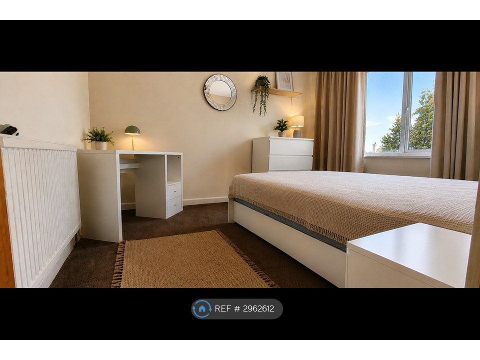 Property photo 1 of 2 Room Dressed For Illustrative Purposes