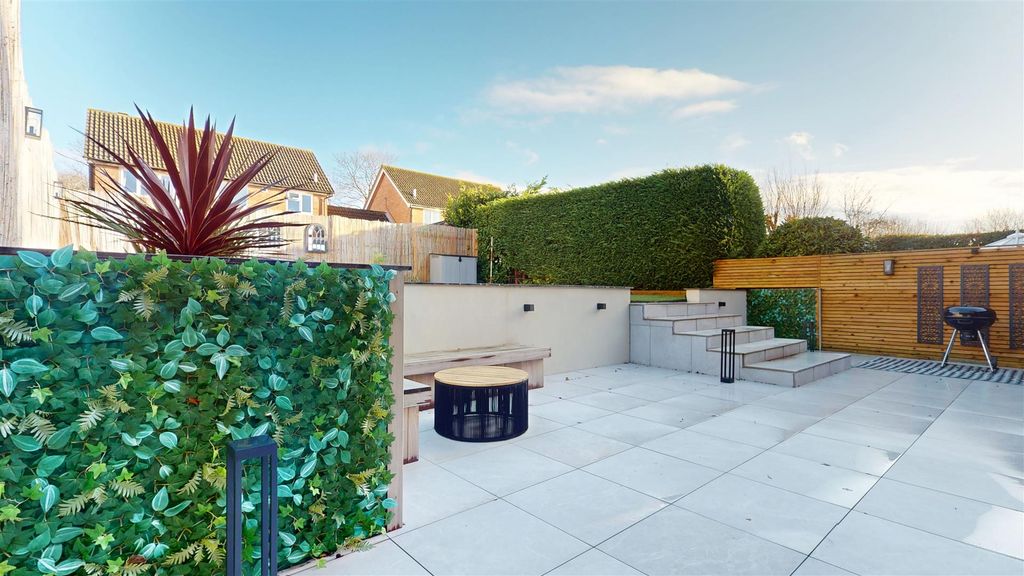 Property photo 2 of 21 01182026_180202.Jpg