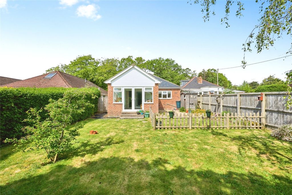 Property photo 2 of 19 Picture No. 35