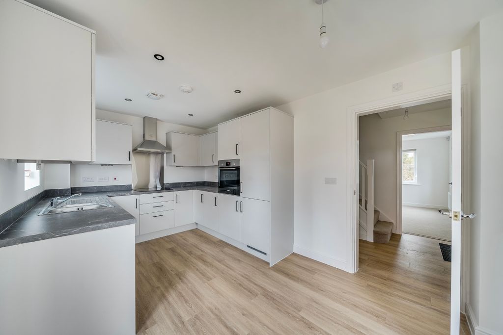 Property photo 1 of 15 Image