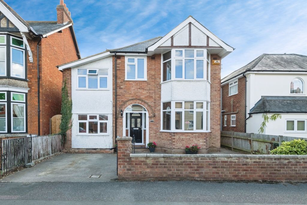 Property photo 1 of 17