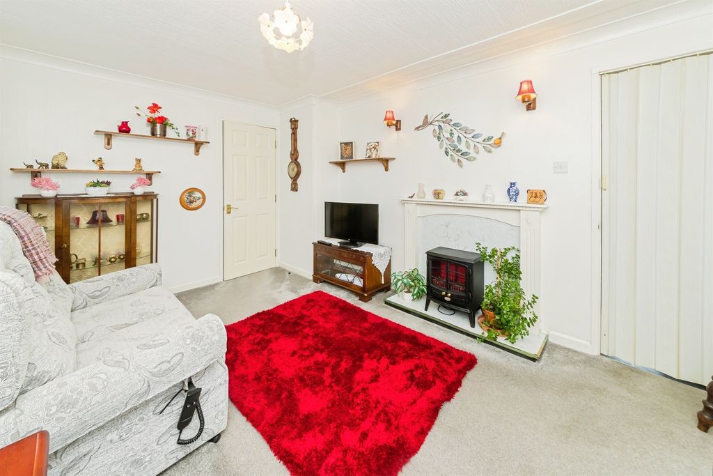 Property photo 3 of 10