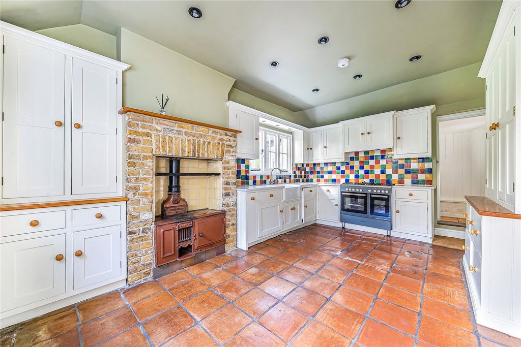 Property photo 3 of 23 Picture No. 05