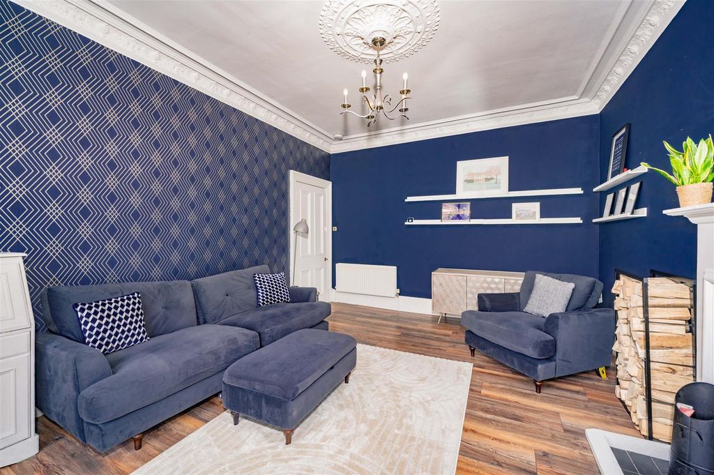 Property photo 3 of 20 1L 10 Baxter Park Terrace Dundee-1.Jpg