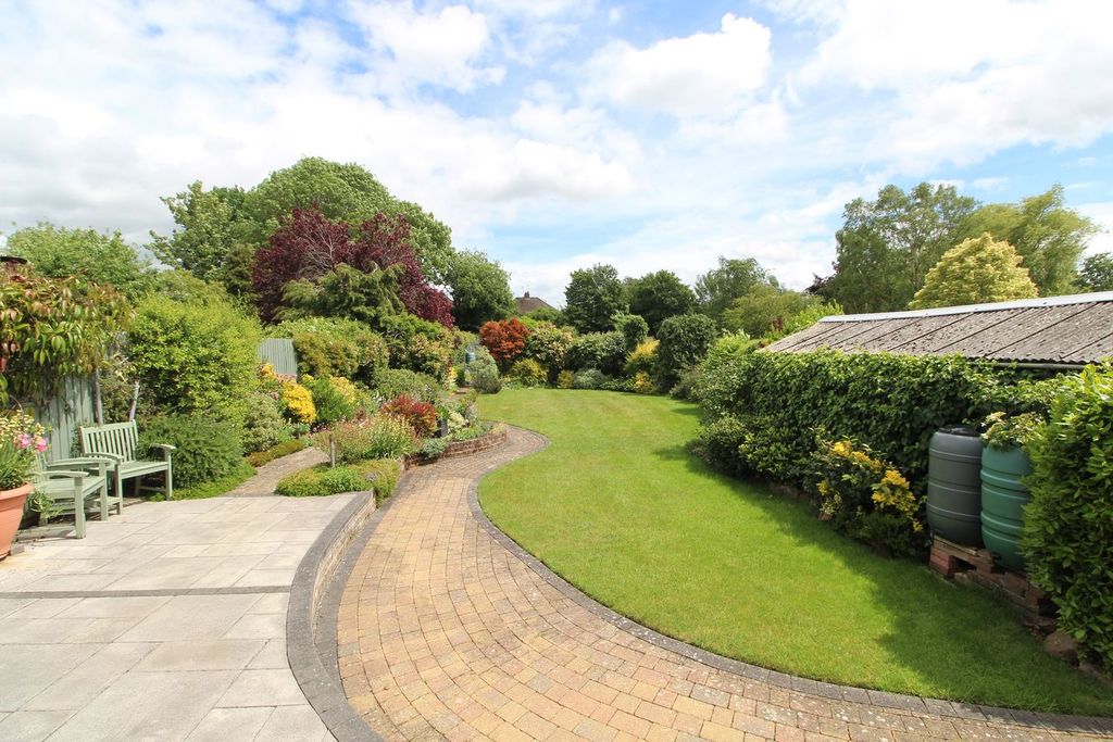 Property photo 2 of 19