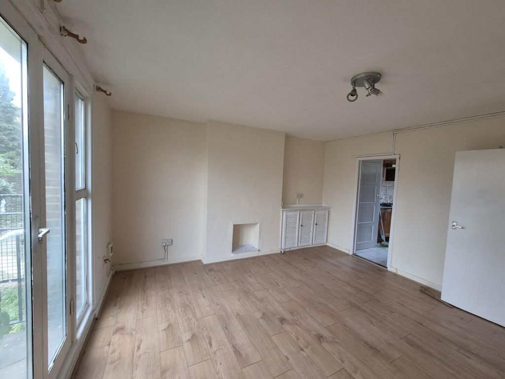 Property photo 3 of 13 Living Room