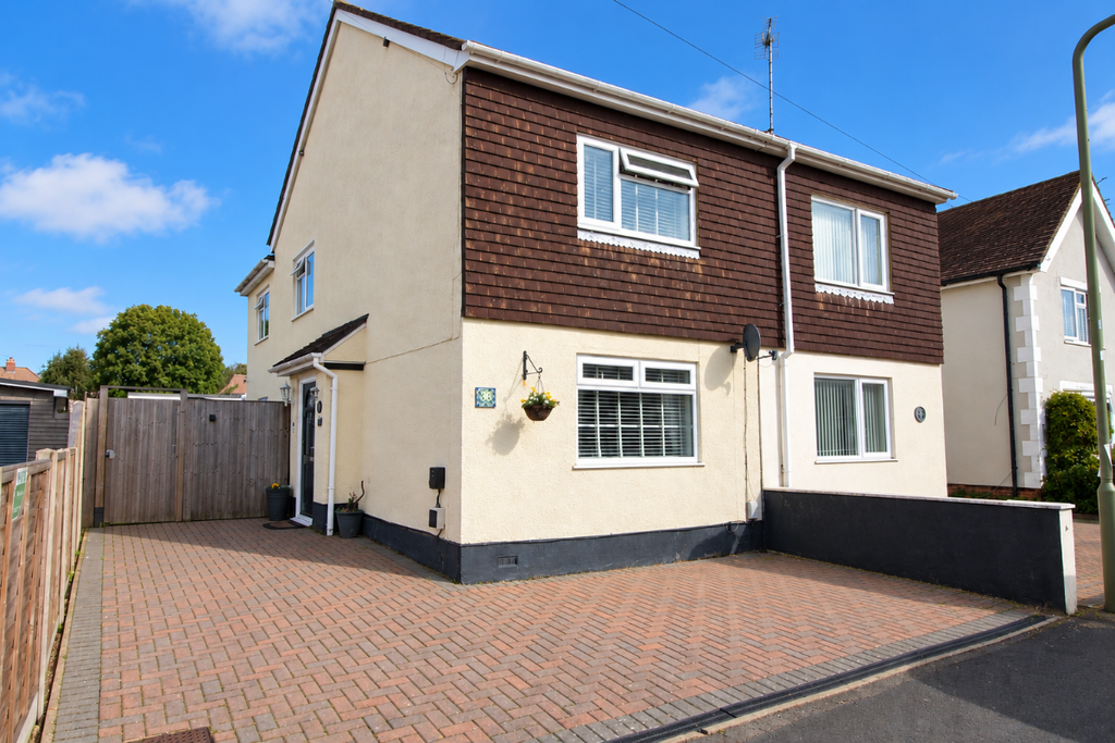 Property photo 1 of 29